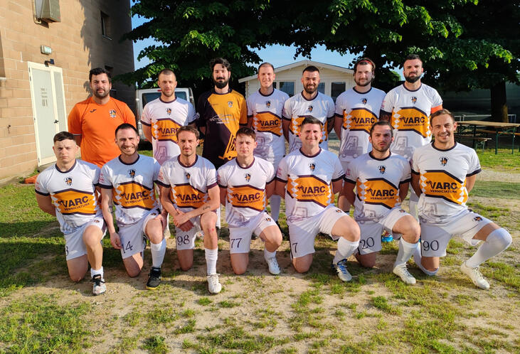 Squadra di calciotto di Padova che parteciperà al campionato organizzato da ASD OPEN CALCIO che si gioca nei campi del Couver!